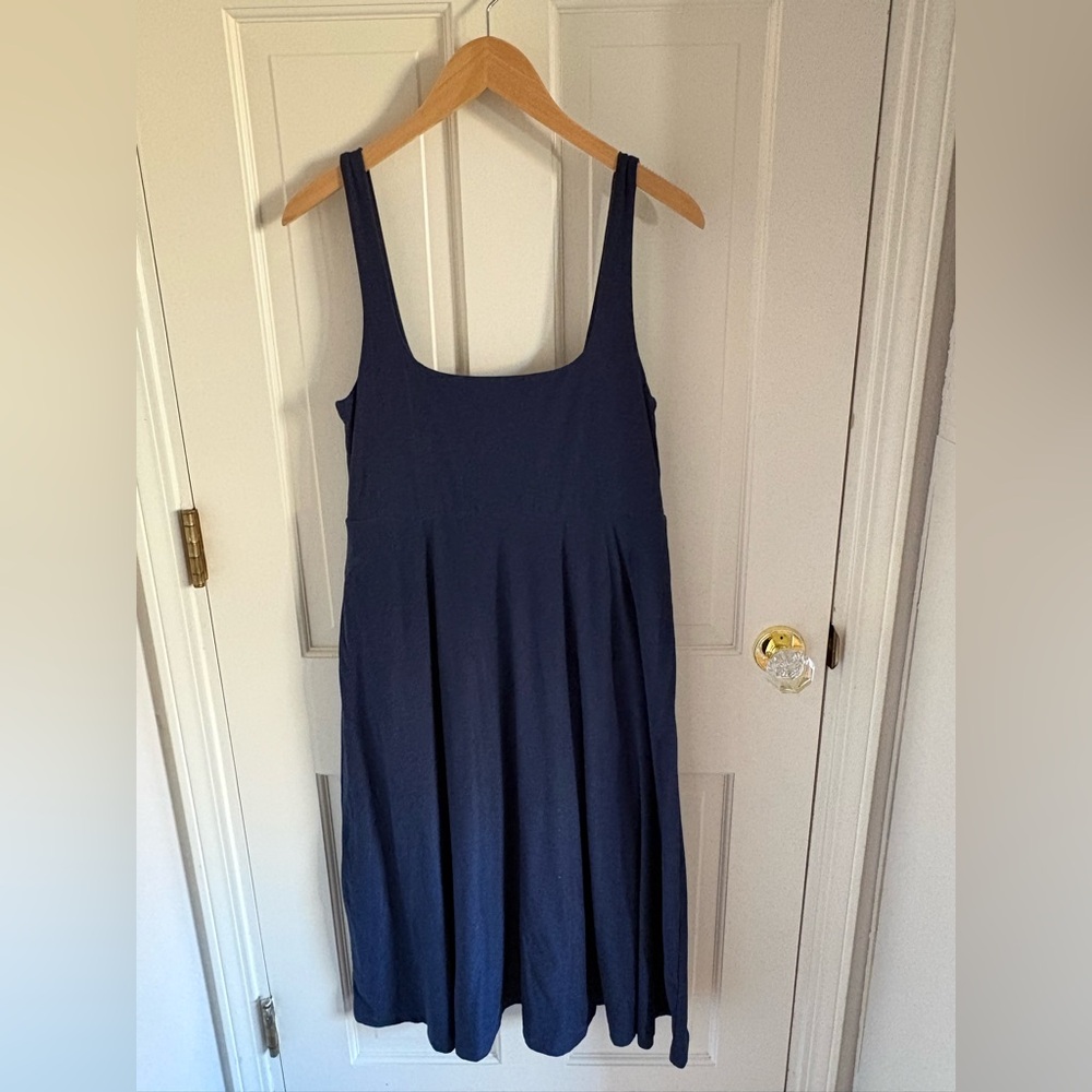 Beyond Yoga Featherweight At The Ready Square Neck Midi Dress - Picture 13 of 13